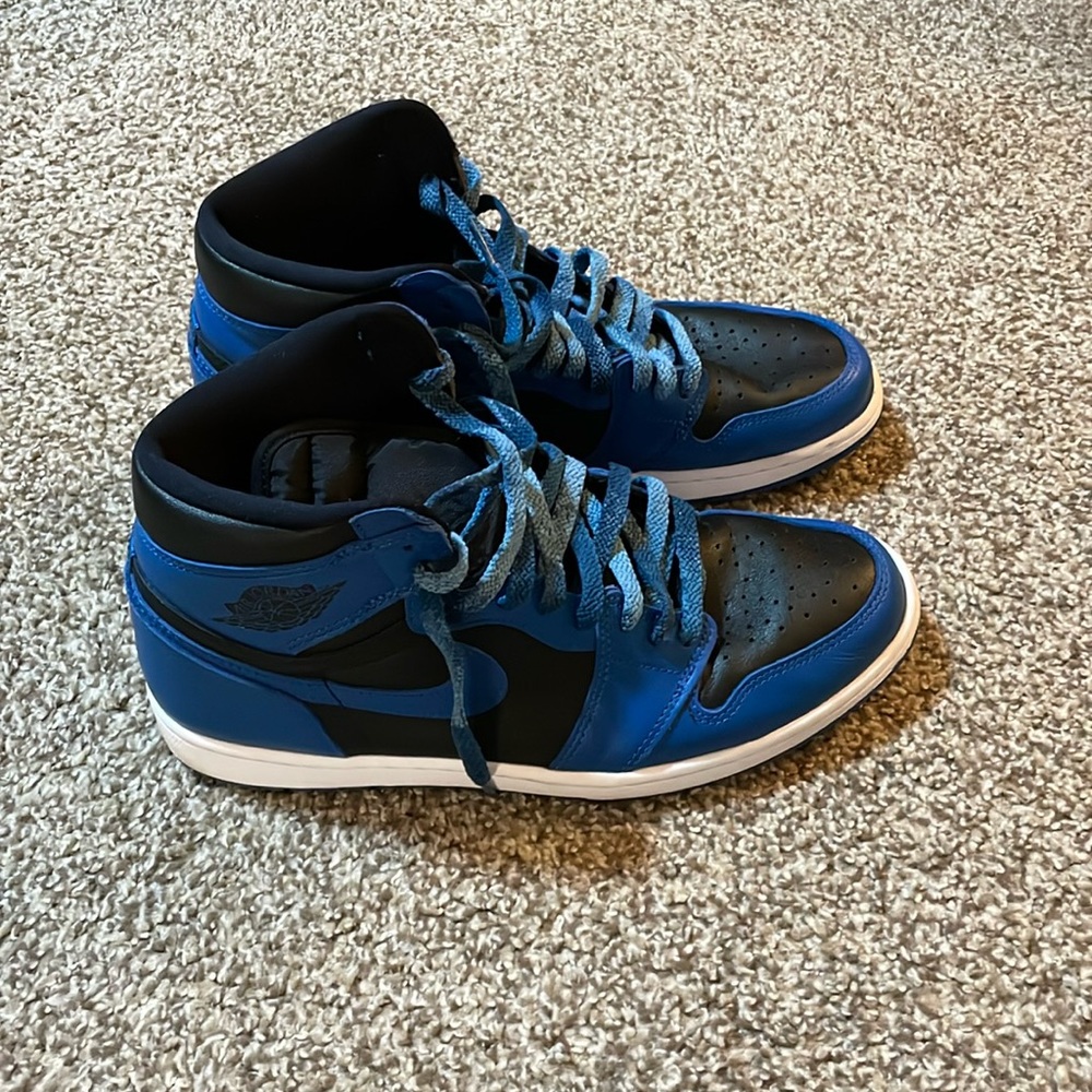 Jordan 1 marina with foxtrot uniform laces added. Mens size 11. Used